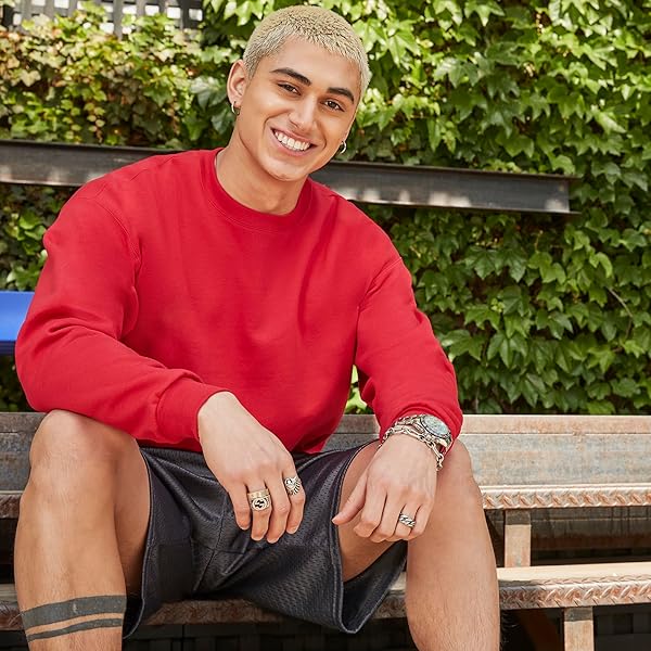 Men's Black Long-Sleeve Crew Neck Sweatshirt